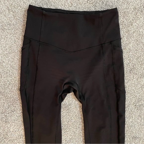 Lululemon Women's Size 4 Ankle Tight Black 24 x 24 Yoga Pants W/ Pockets - Picture 2 of 13